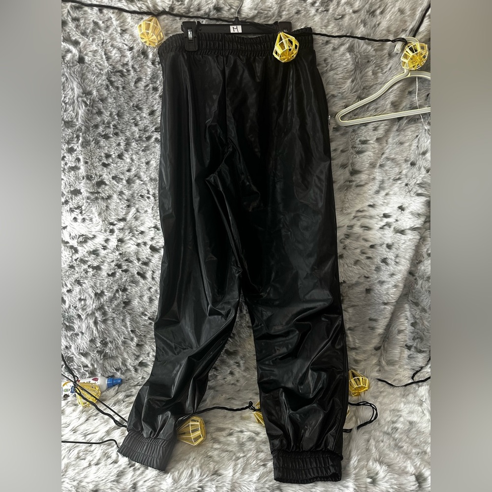 Victoria Secret Sport Vinyl Shiny Pants Black Size med - Picture 2 of 4